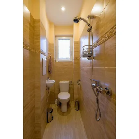 Apartment ✵family Home✵ Slaveykov Square @ Top Center