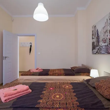 Apartment ✵family Home✵ Slaveykov Square @ Top Center *