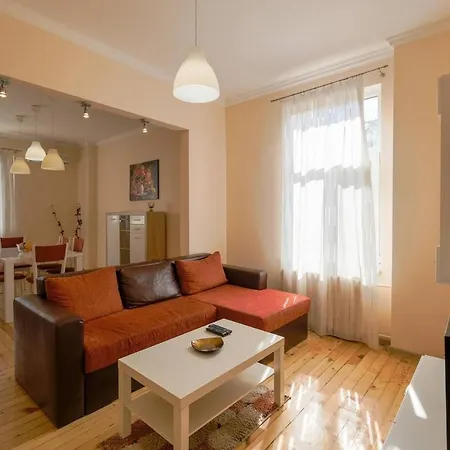 ✵family Home✵ Slaveykov Square @ Top Center * Sofia