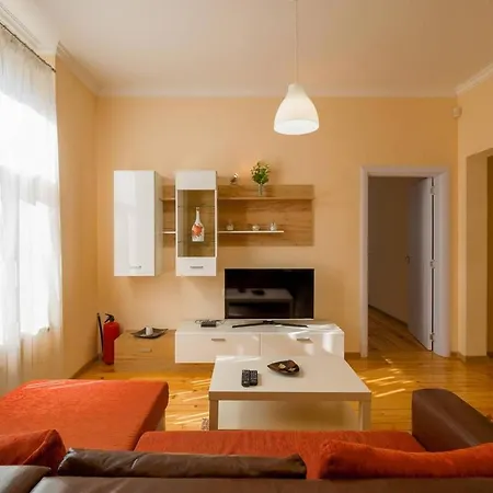 ✵family Home✵ Slaveykov Square @ Top Center Apartment *