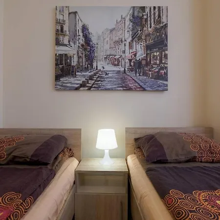 ✵family Home✵ Slaveykov Square @ Top Center Apartment